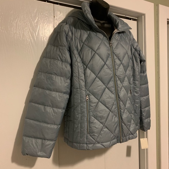 *Last One!* Lucky Brand light weight down jacket - Picture 5 of 13
